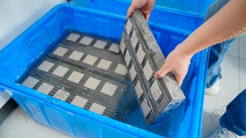 Water absorption test